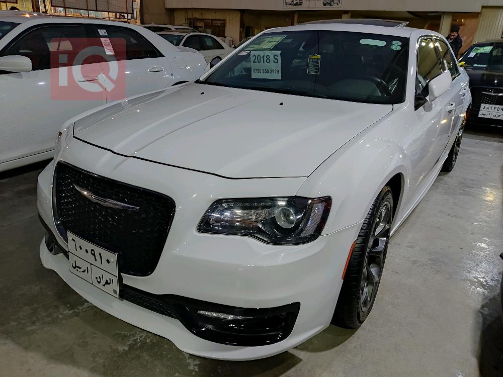 كرايسلر 300